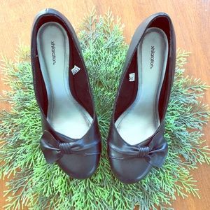 Sz 10 Vegan Leather wedges